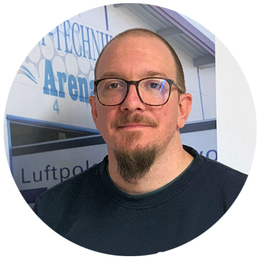 Florian Schlagintweit, director de logística en funciones de Oldenburg Kunststoff-Technik GmbH